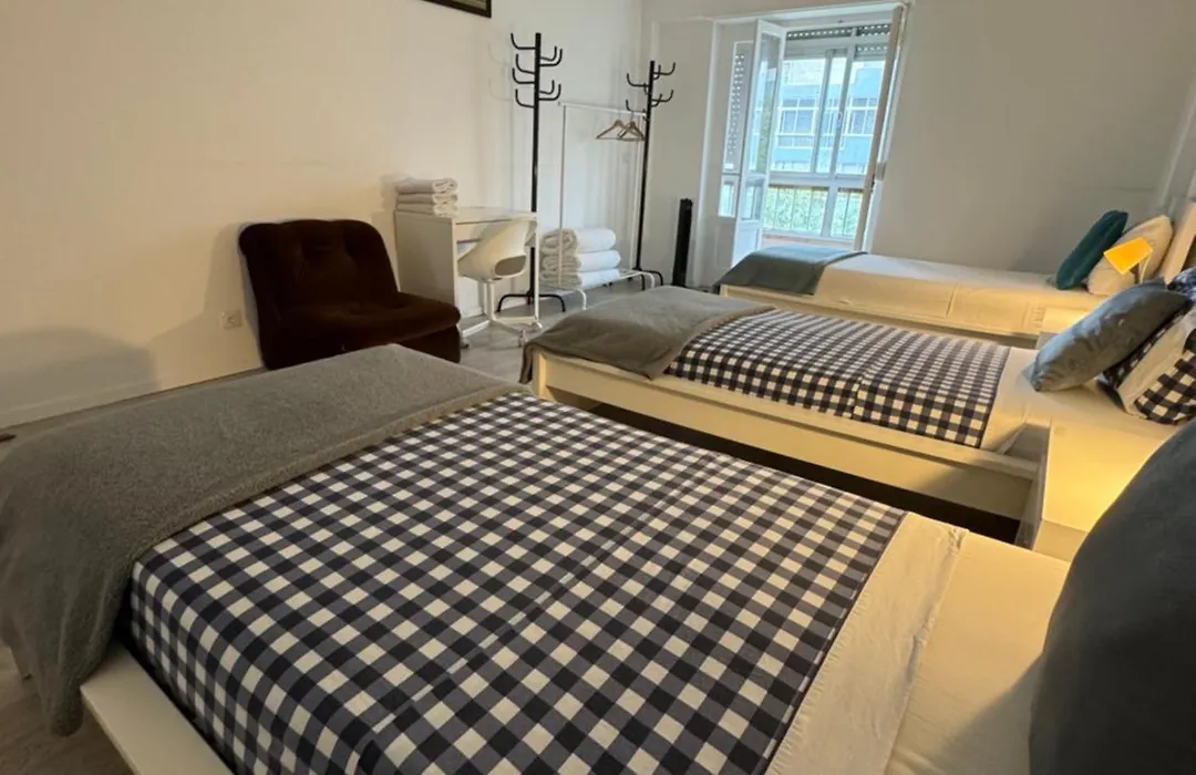 Room Alvalade-1