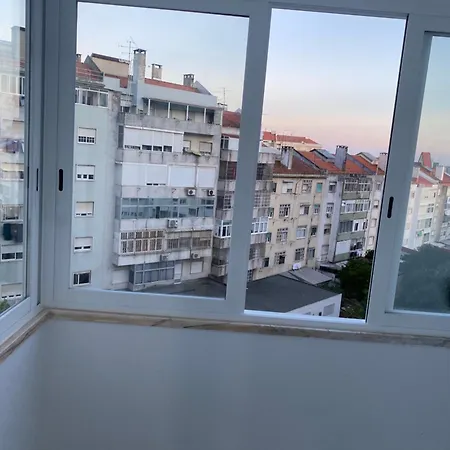 Room Alvalade-3
