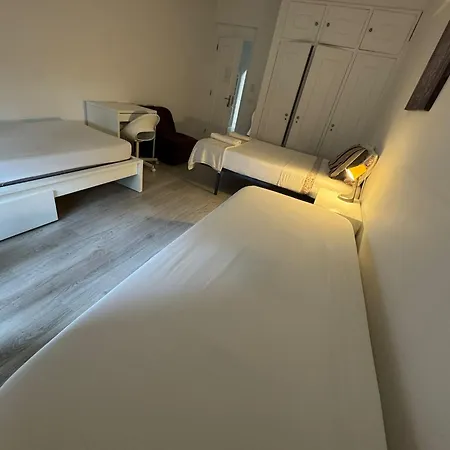 Room Alvalade-2