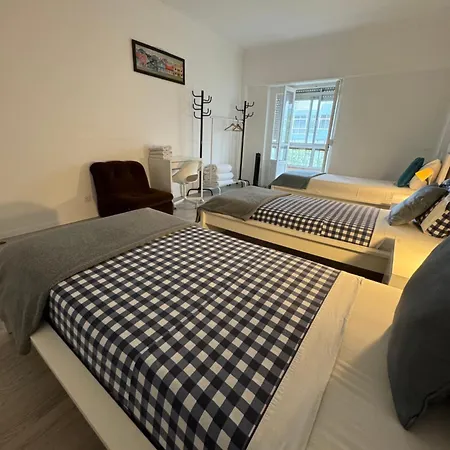 Room Alvalade-2